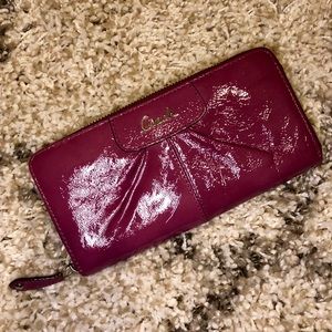 Coach 💕 Accordion Zip Wallet